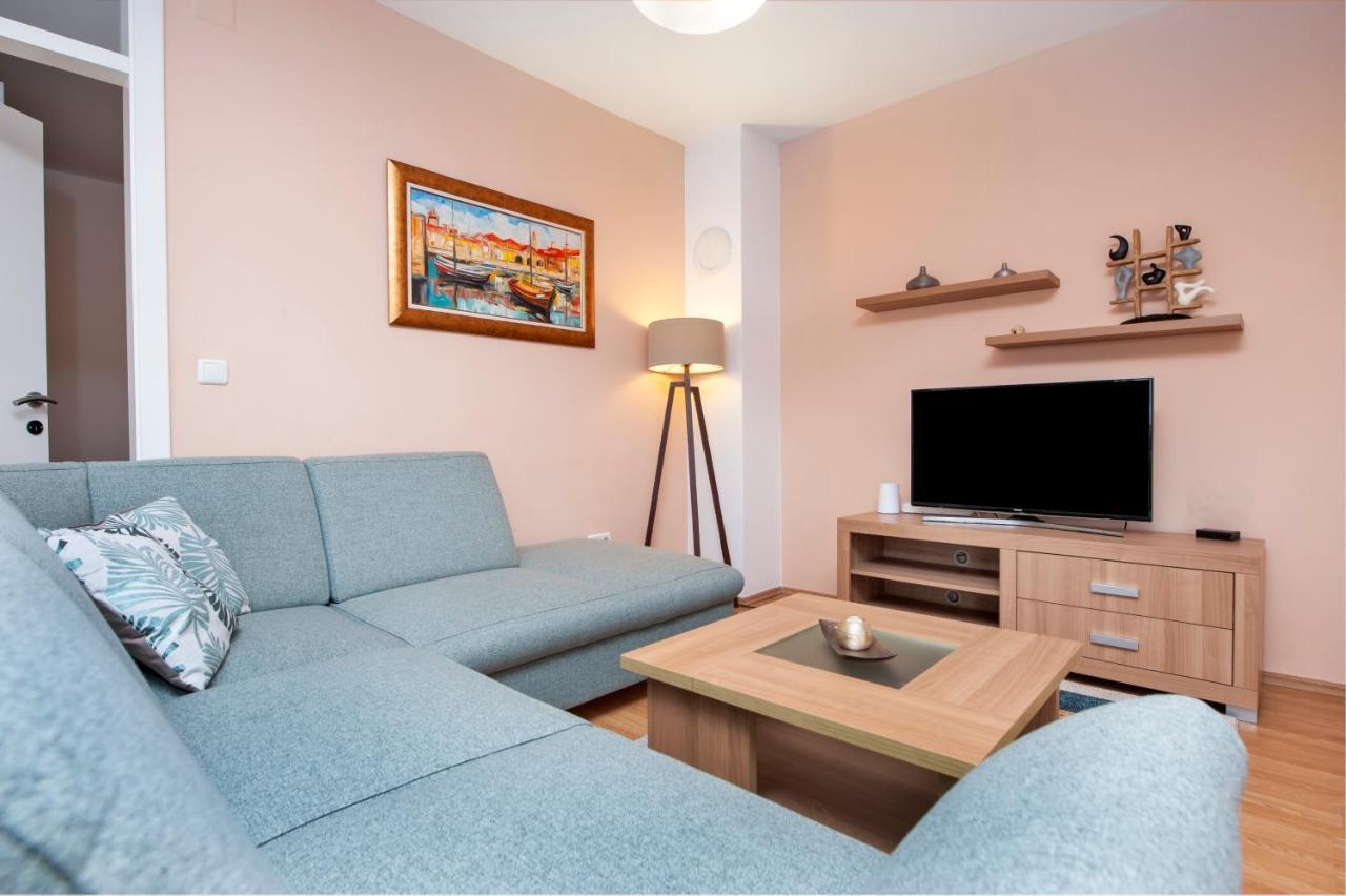 Apartment Deluxe Rovinj Exterior foto